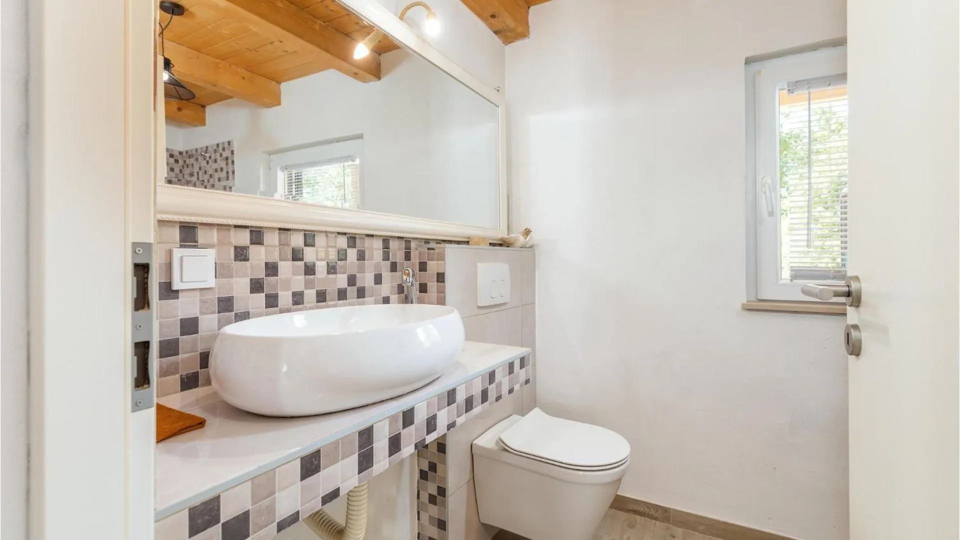 Σπίτι διακοπών Beautiful Home In Krnicari With Wifi Pifari Κροατία