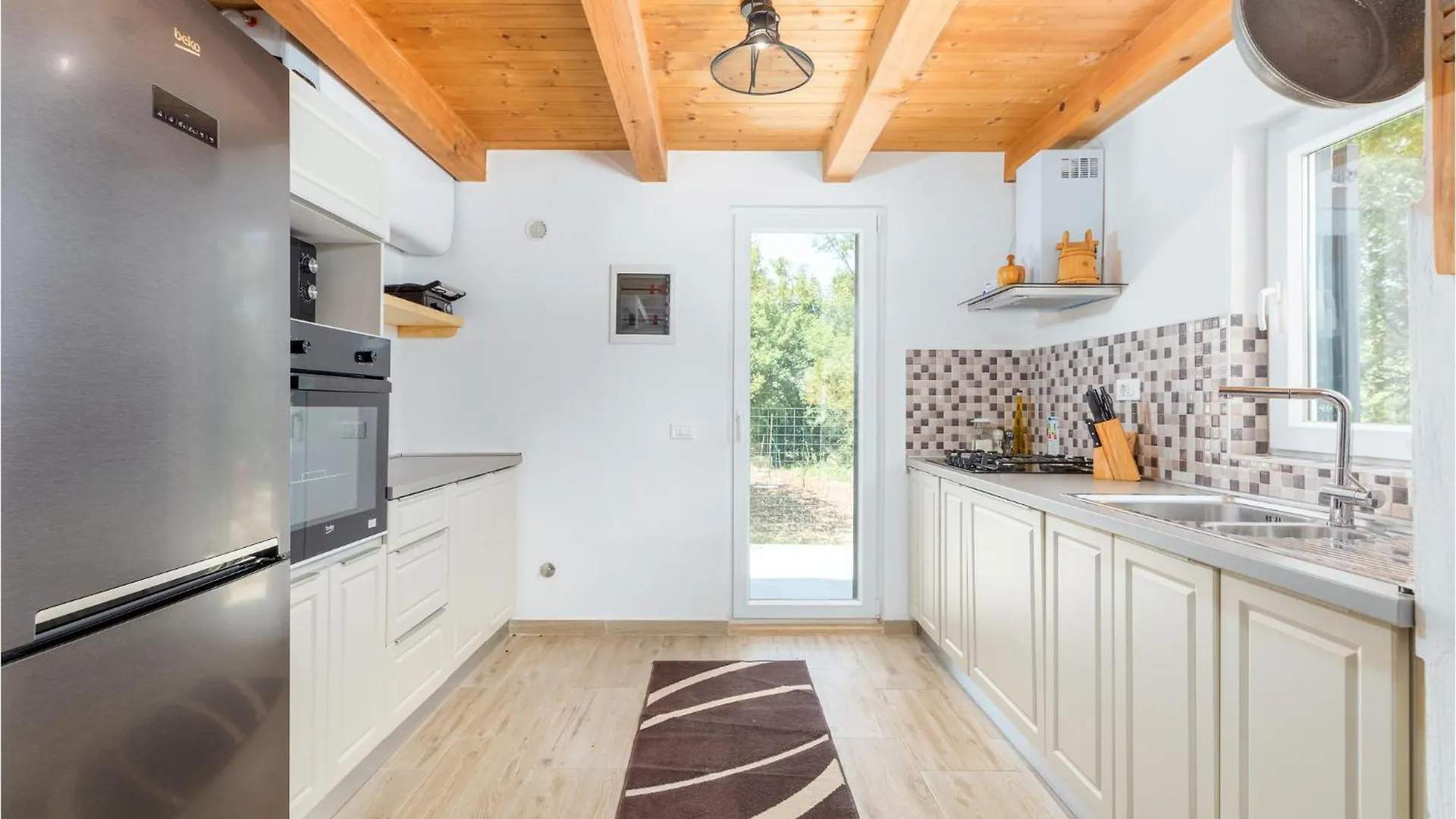 Beautiful Home In Krnicari With Wifi Pifari 0*,  Κροατία